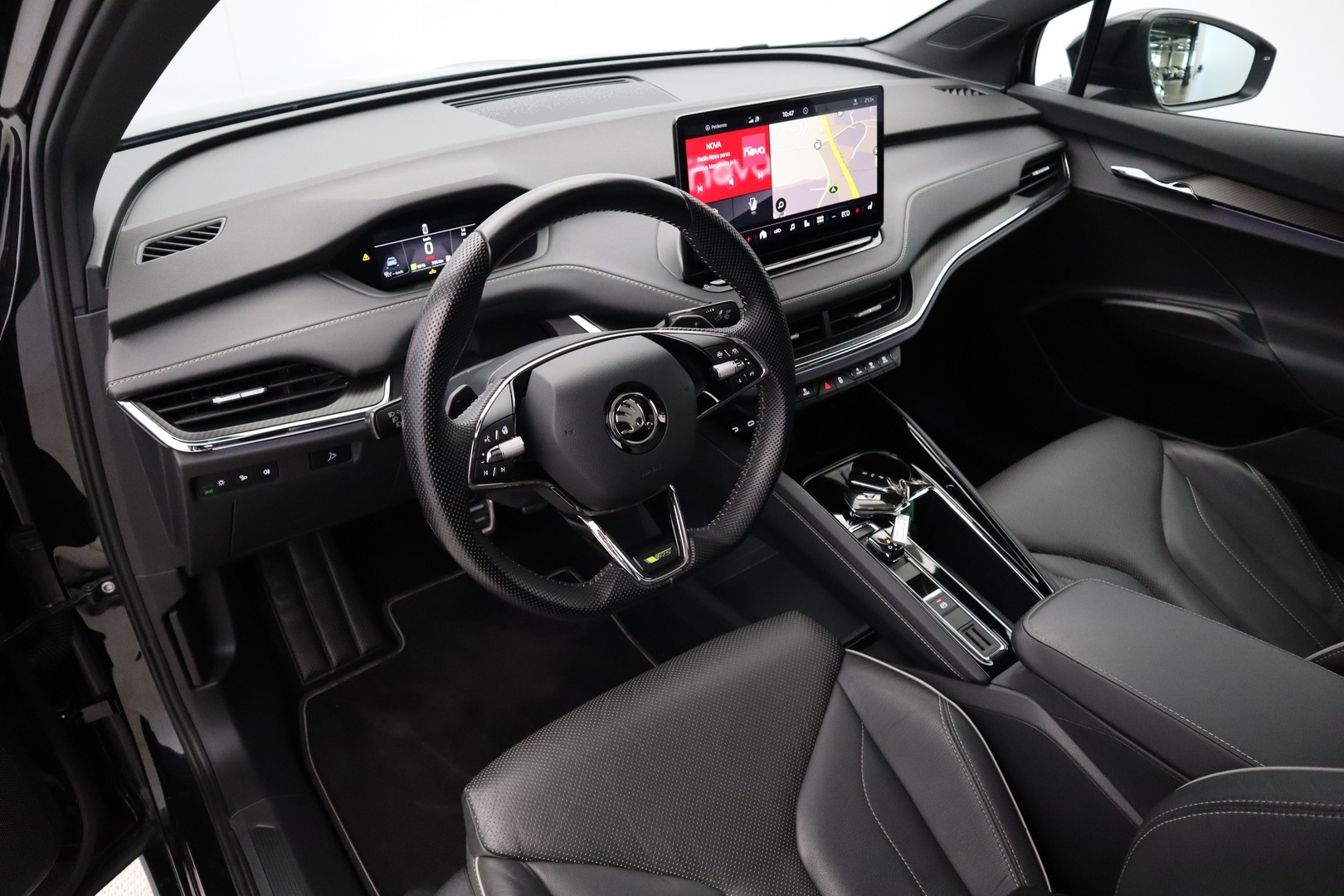 SKODA Enyaq 19