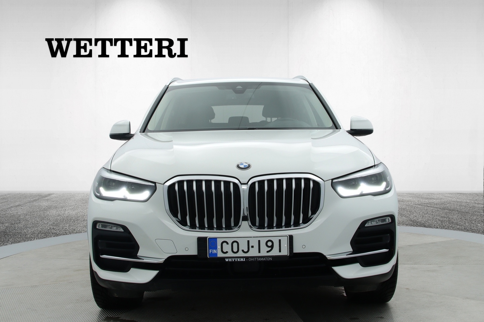 BMW X5 8