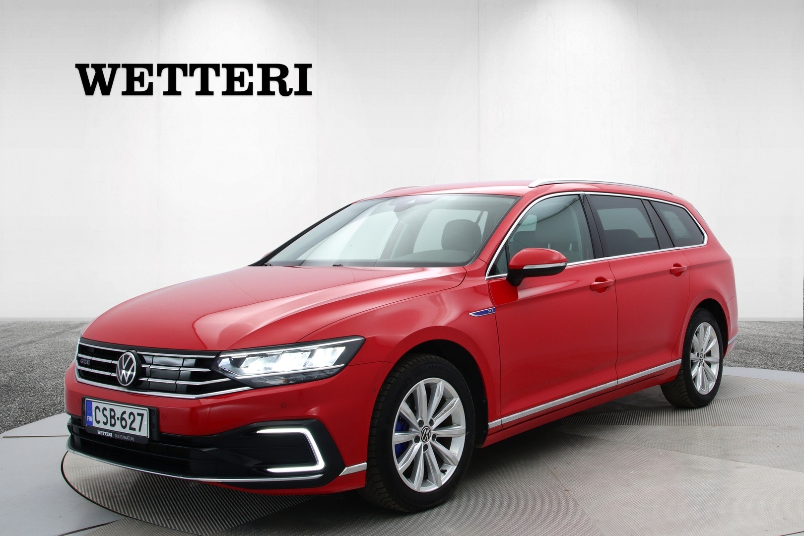 VOLKSWAGEN Passat 1