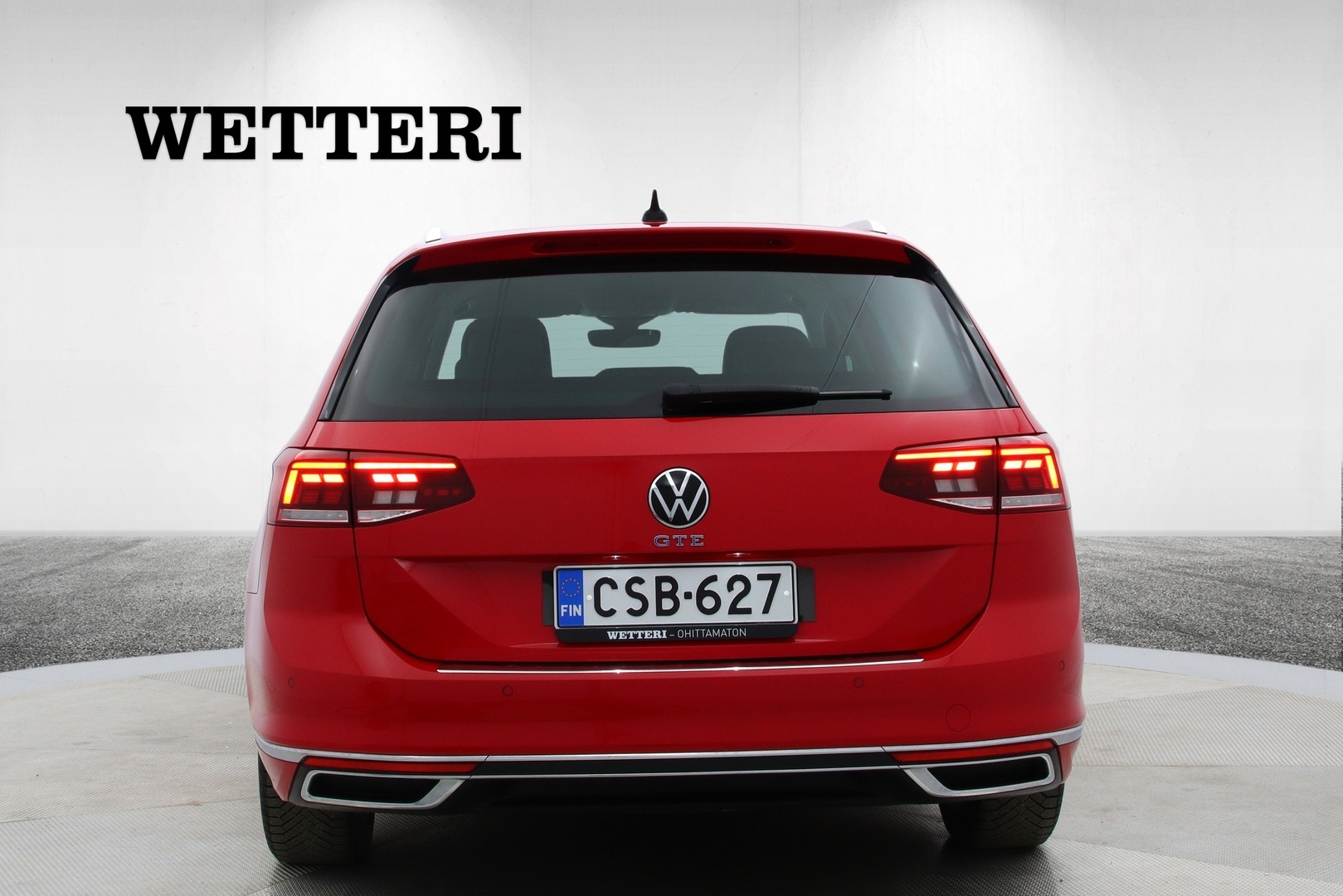 VOLKSWAGEN Passat 4