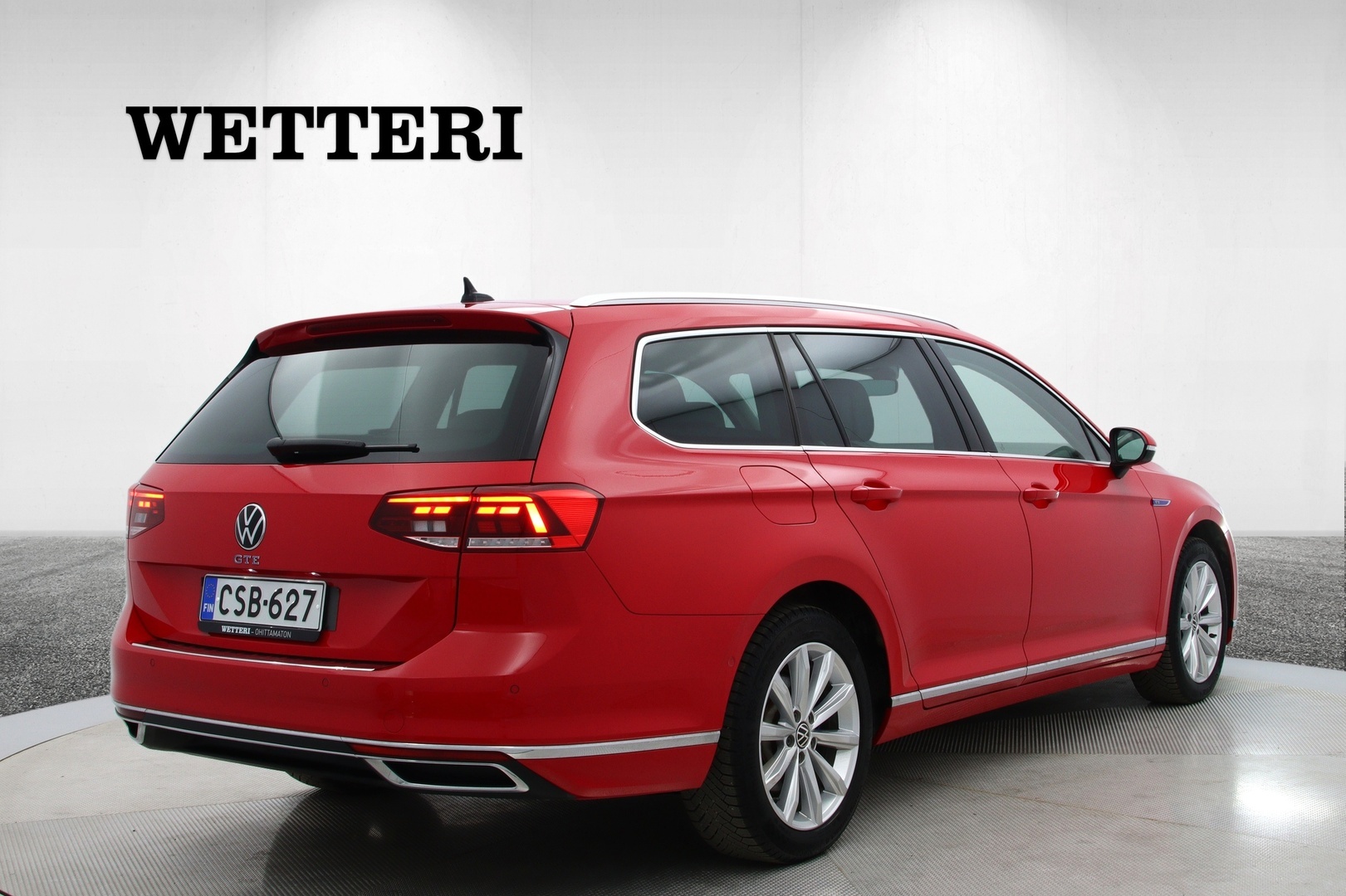 VOLKSWAGEN Passat 5