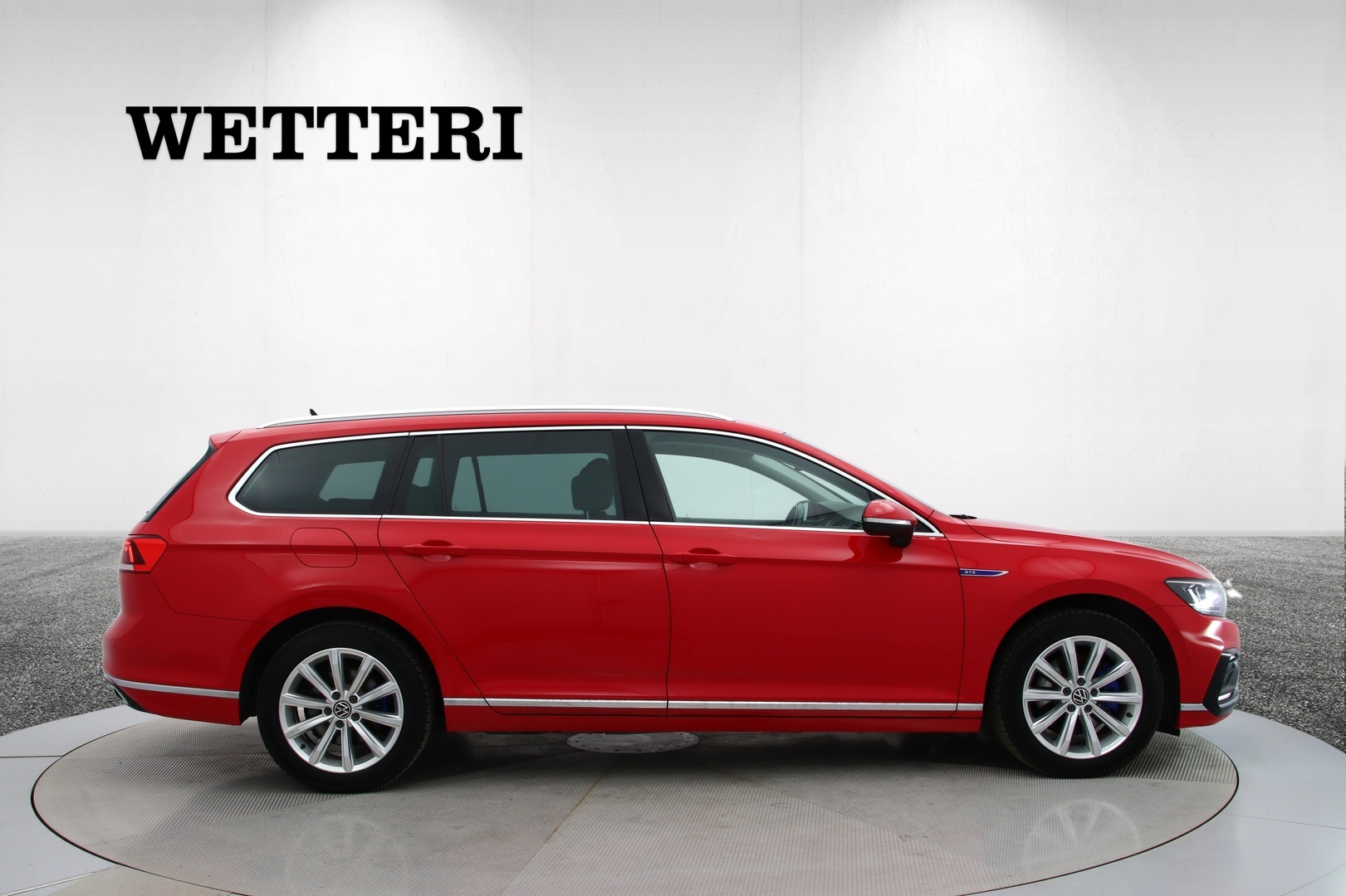 VOLKSWAGEN Passat 6