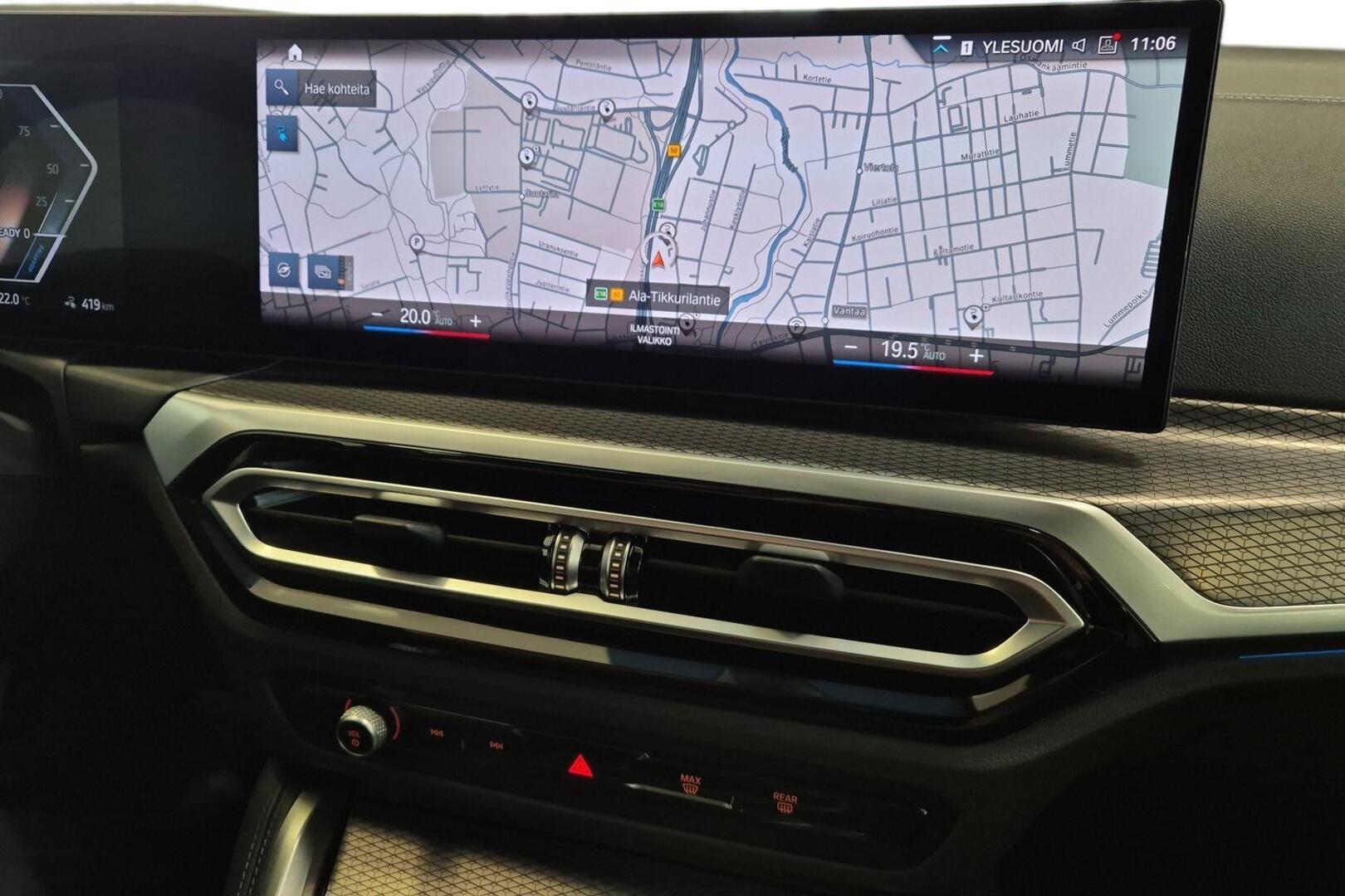 BMW i4 16