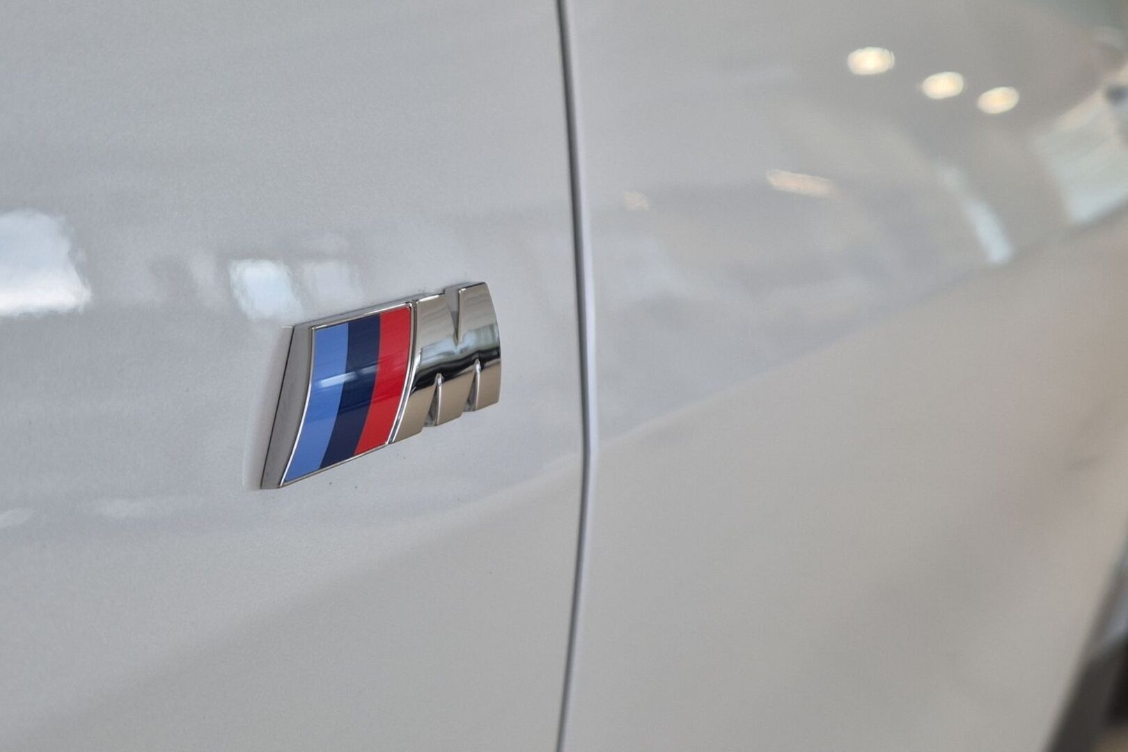 BMW i4 17
