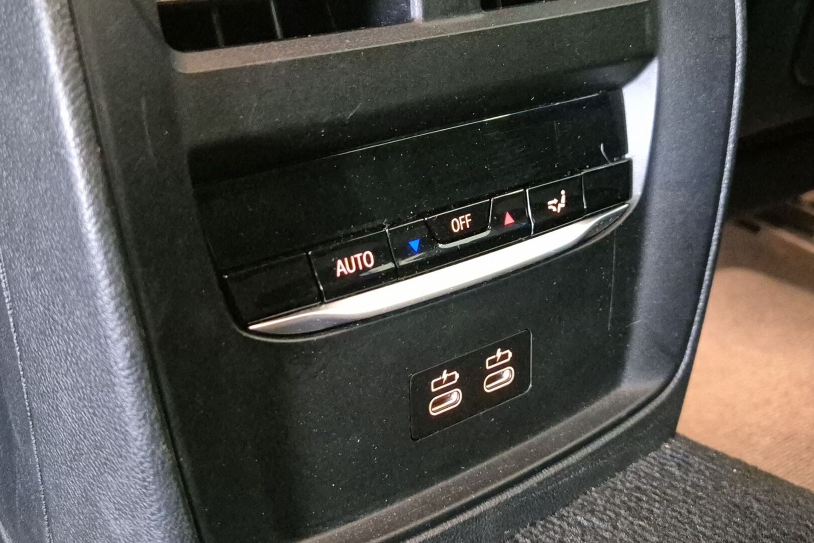 BMW i4 29