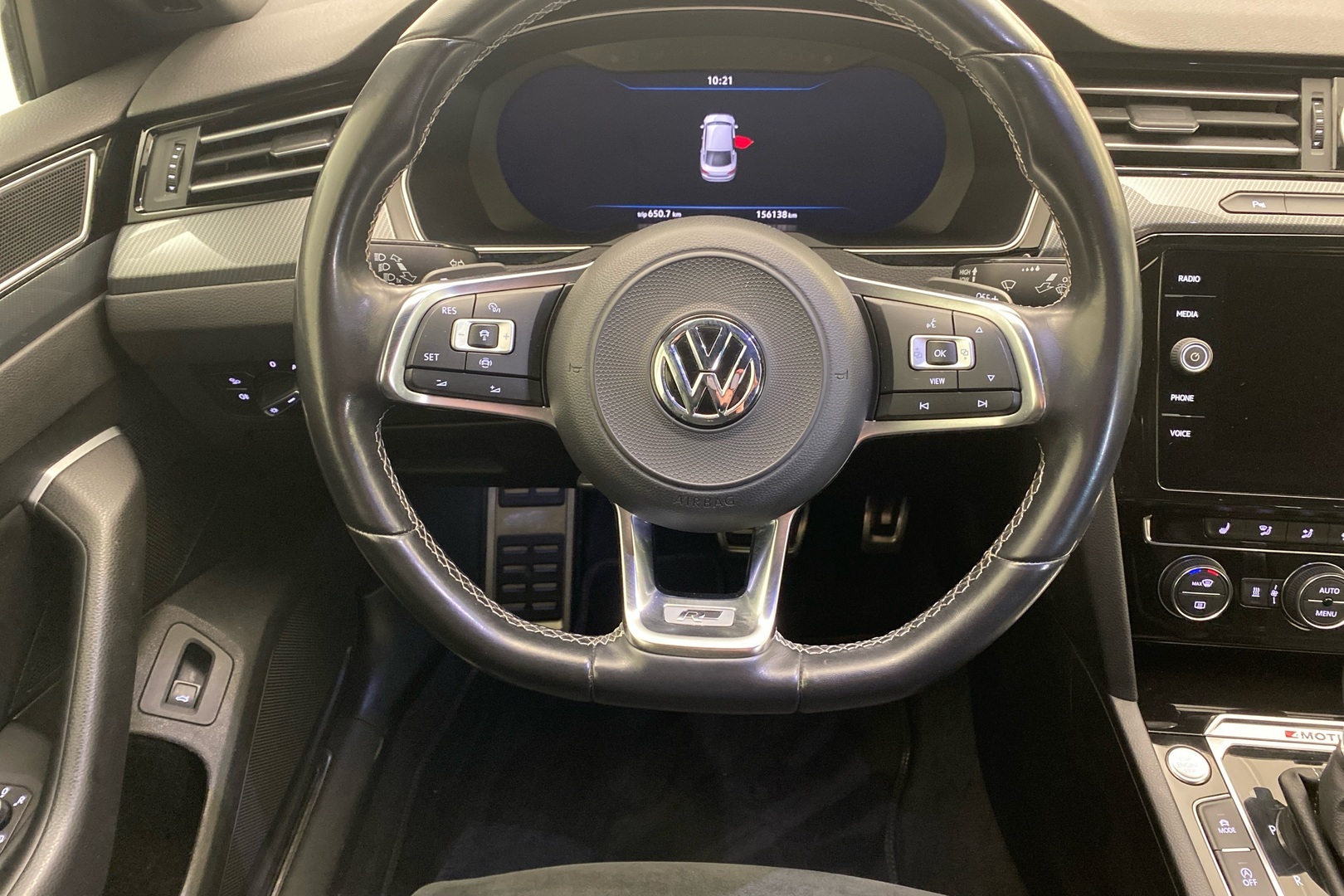 VOLKSWAGEN Arteon 15