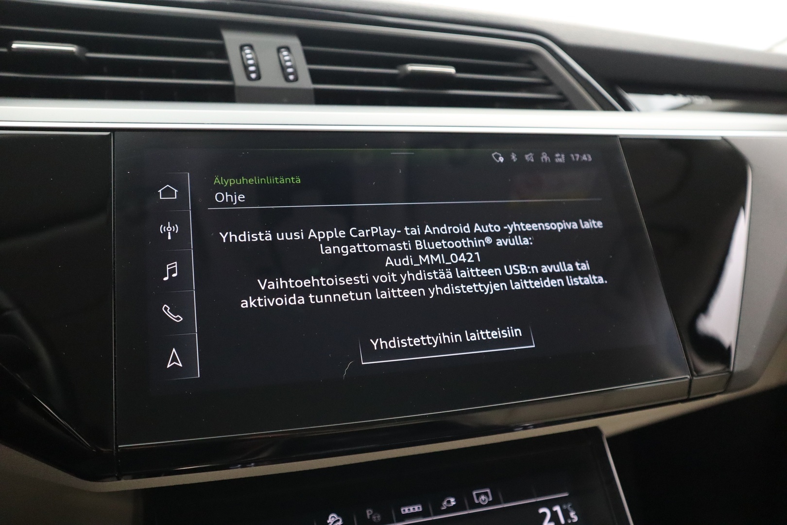 AUDI Q8 e-tron 21