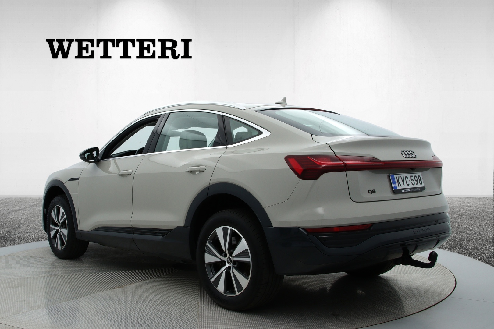 AUDI Q8 e-tron 3