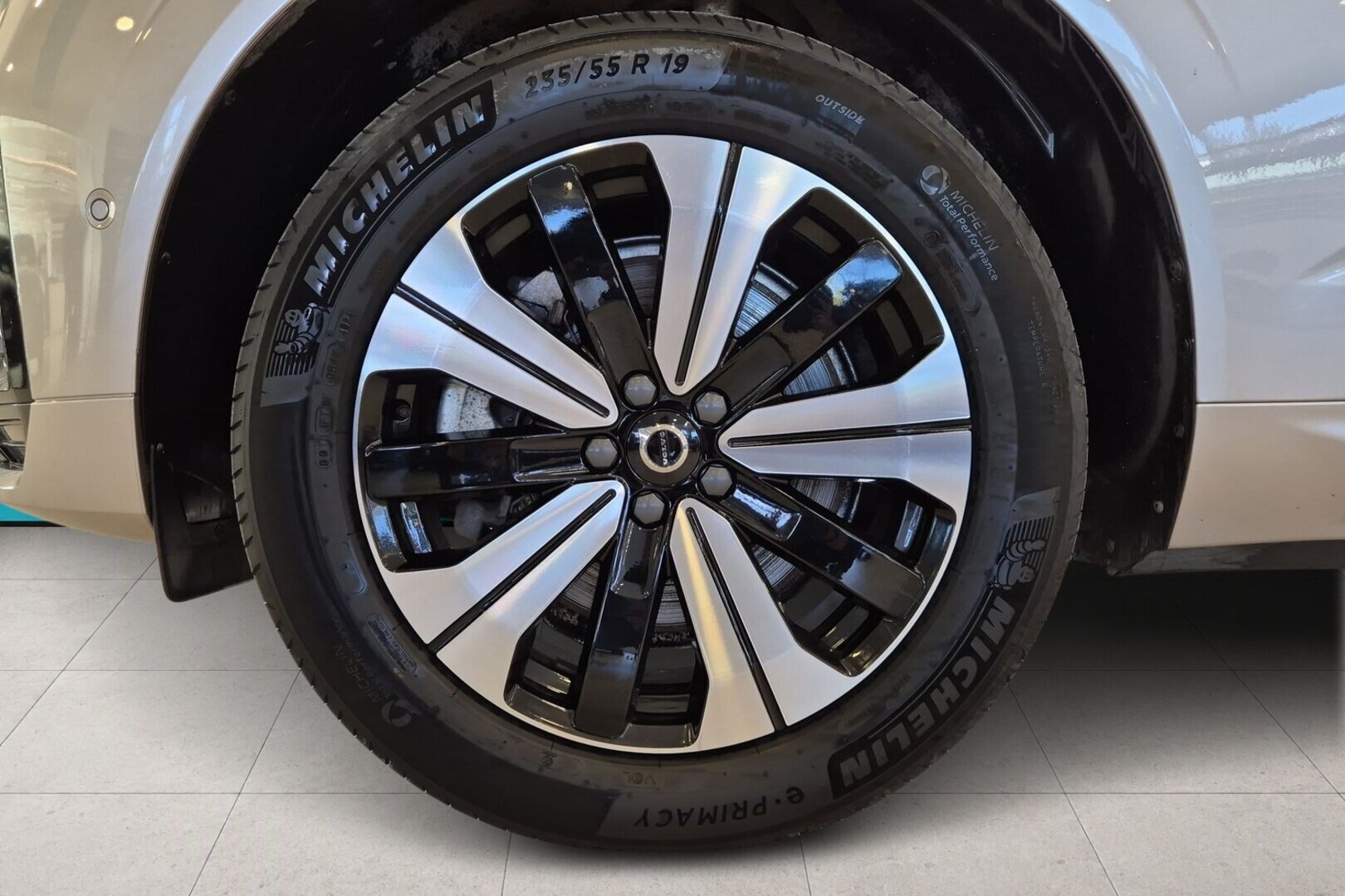 VOLVO XC60 13