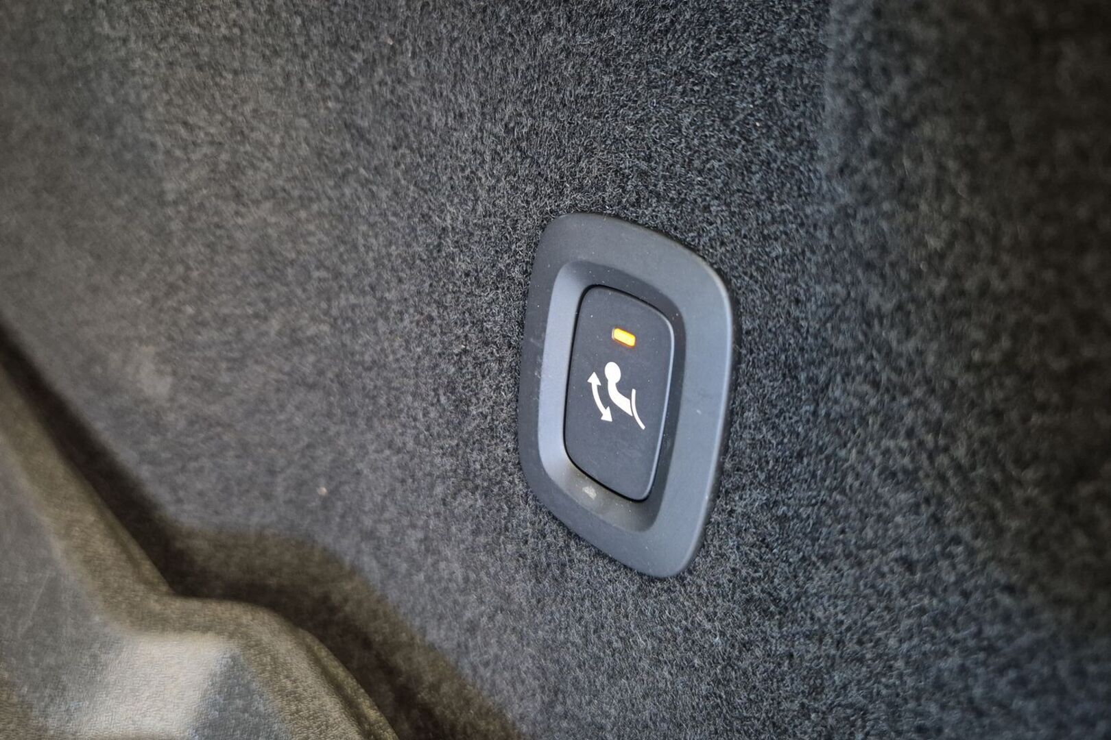 VOLVO XC60 19