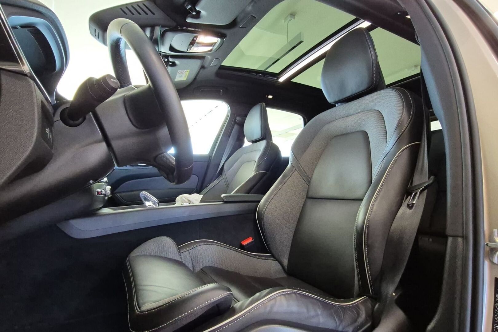 VOLVO XC60 24