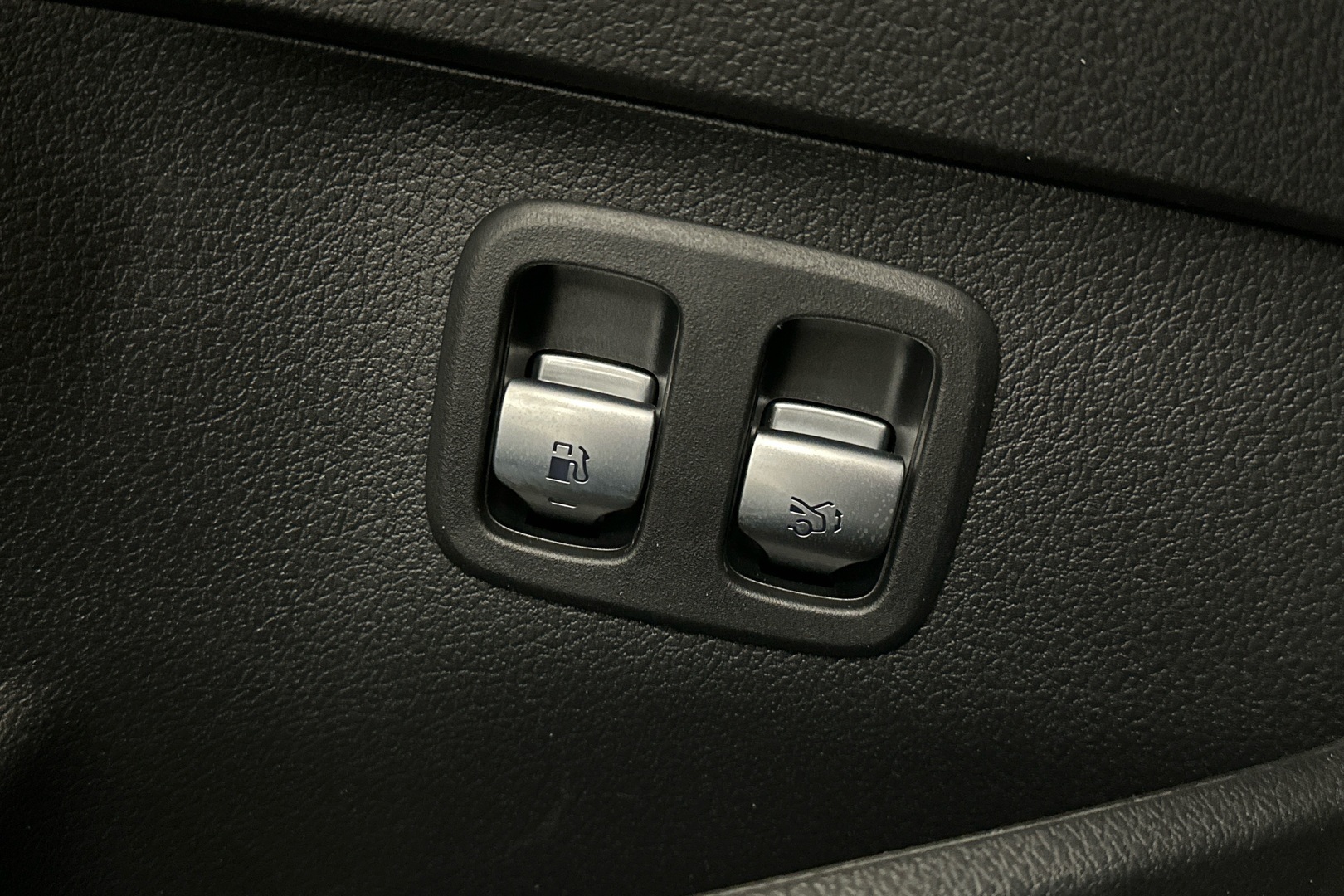 MERCEDES-BENZ C 24