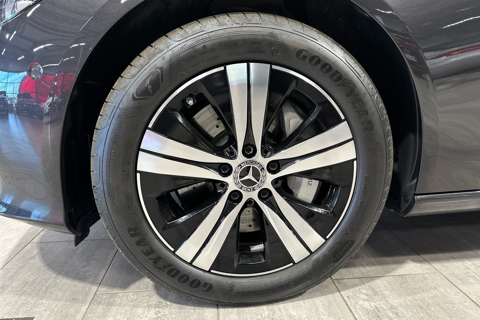 MERCEDES-BENZ C 27