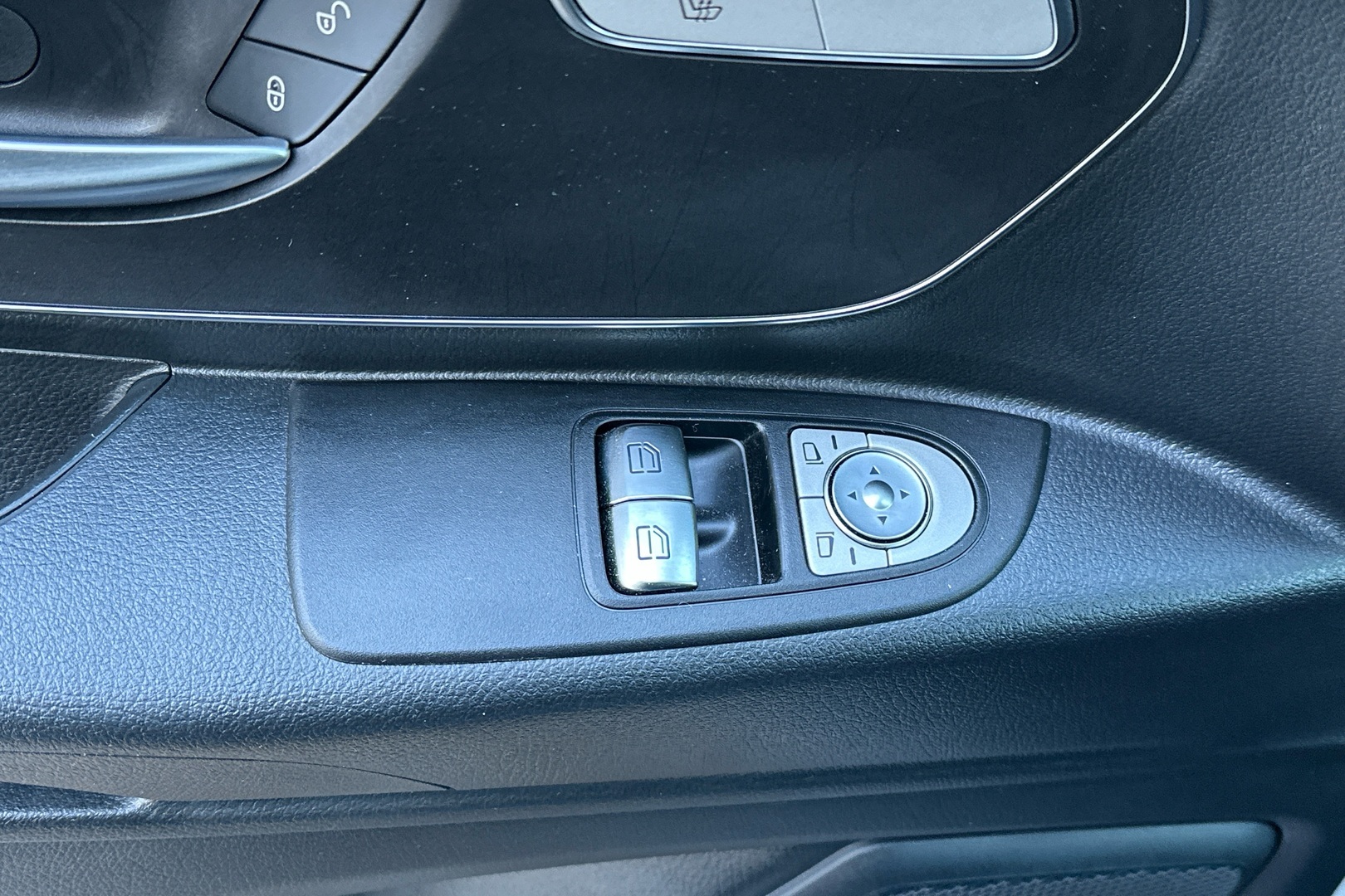 MERCEDES-BENZ VITO 12