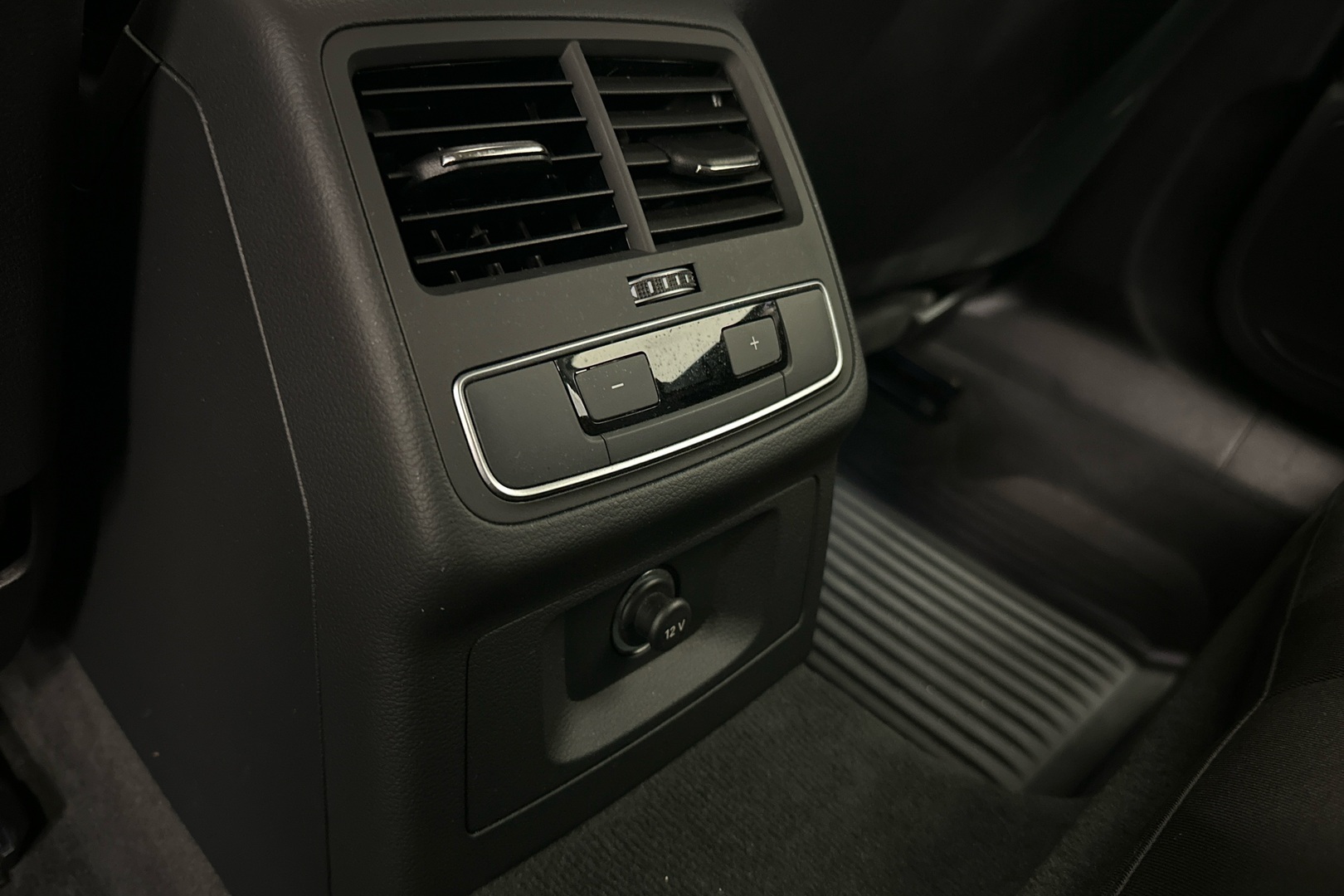 AUDI A4 ALLROAD 27