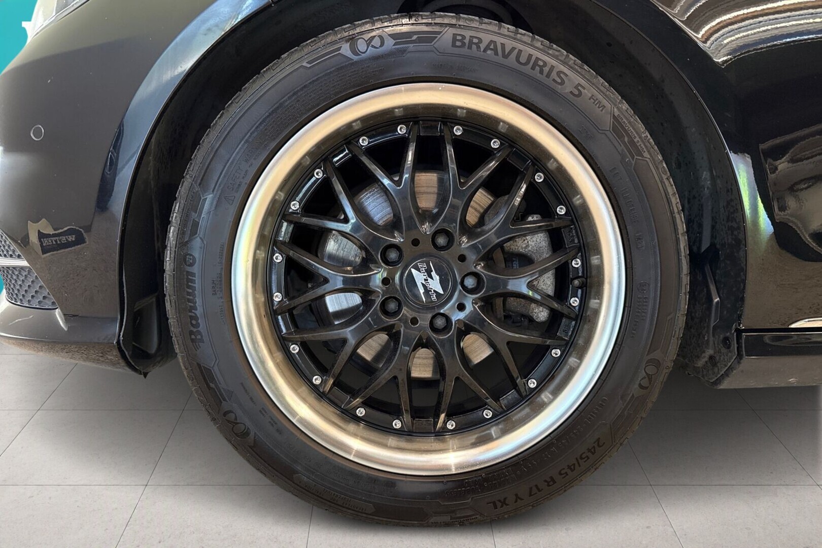 MERCEDES-BENZ E 2013