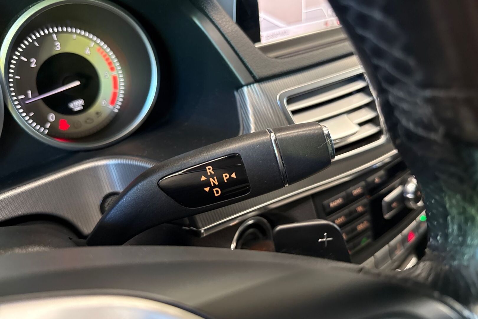 MERCEDES-BENZ E 2013