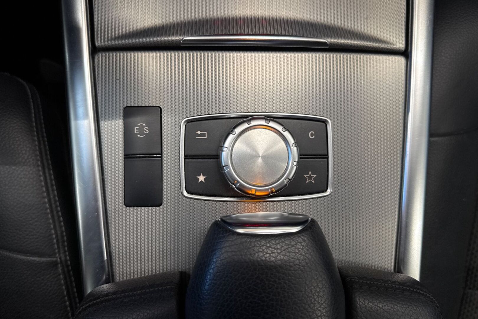 MERCEDES-BENZ E 2013