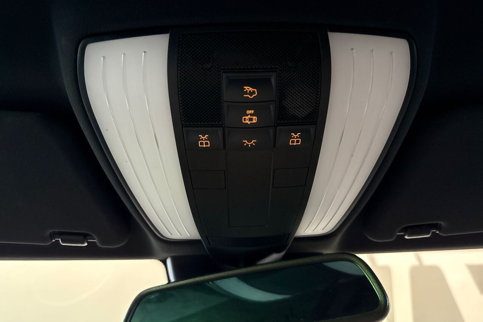 MERCEDES-BENZ E 2013