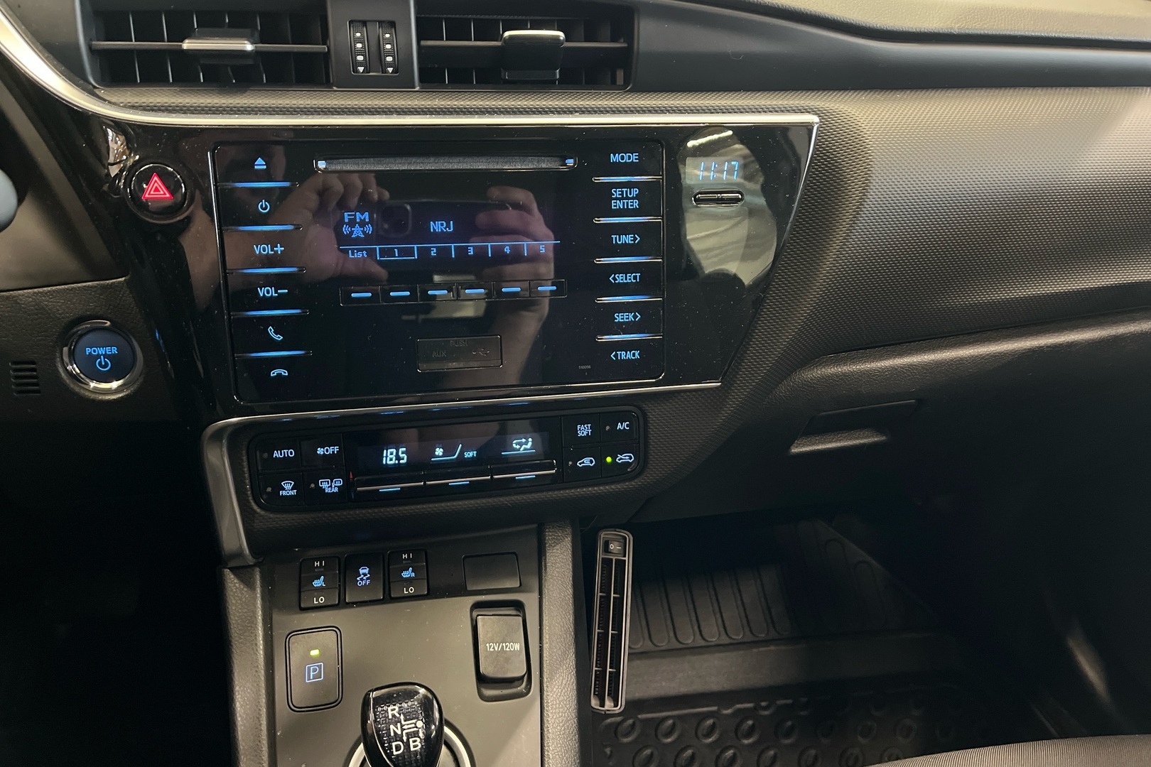 TOYOTA Auris 2017