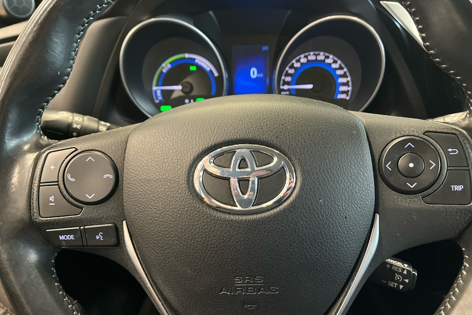 TOYOTA Auris 2017