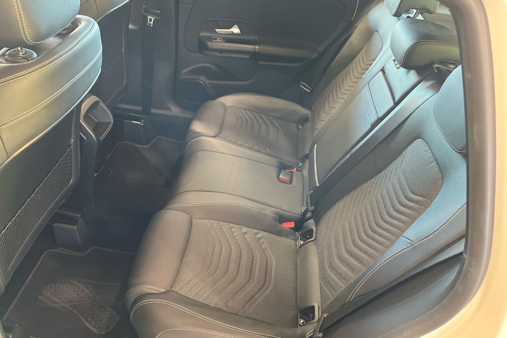 MERCEDES-BENZ B 2019