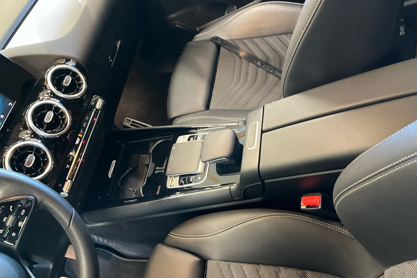 MERCEDES-BENZ B 2019