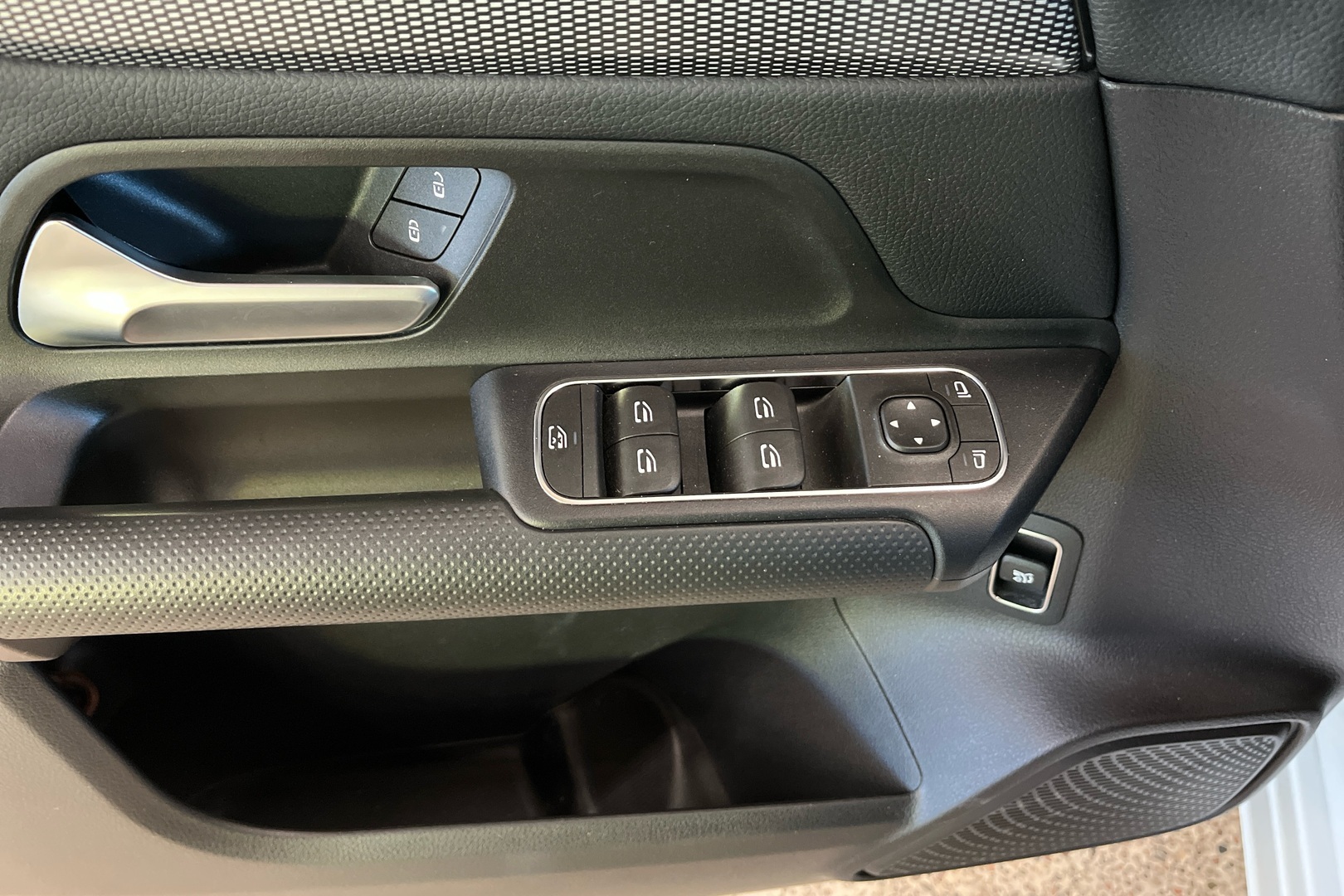 MERCEDES-BENZ B 2019