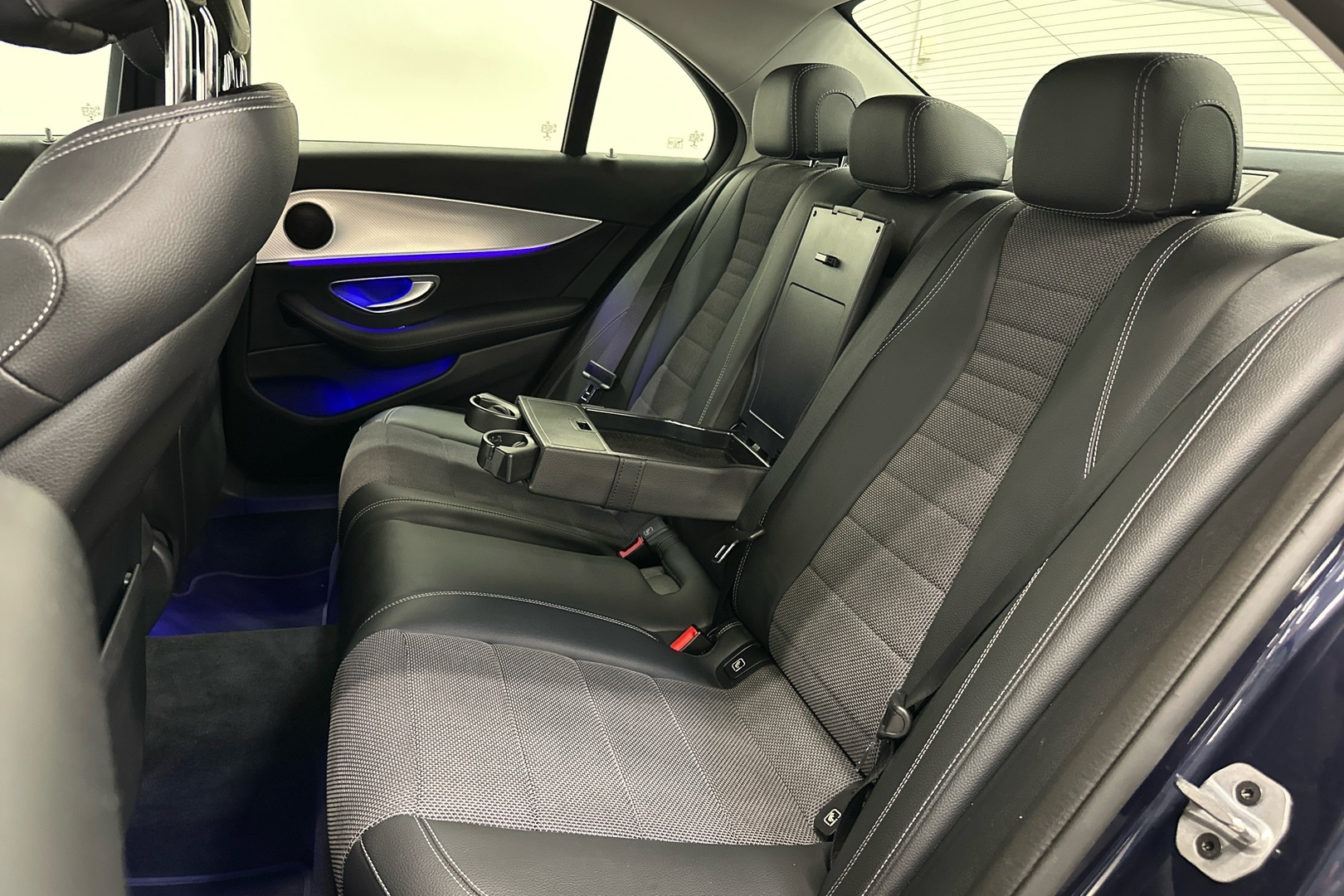 MERCEDES-BENZ E 2019