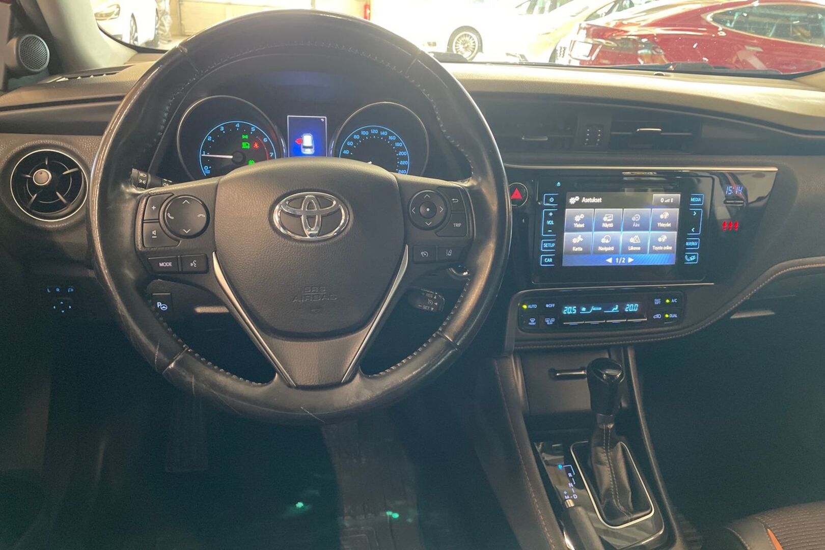 TOYOTA Auris 2017