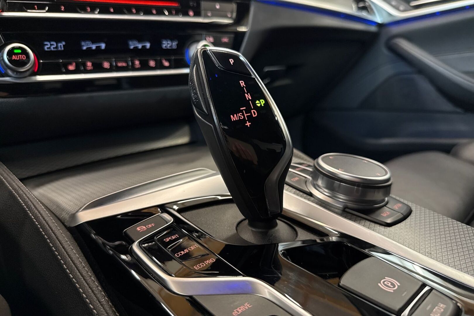 BMW 530 2019