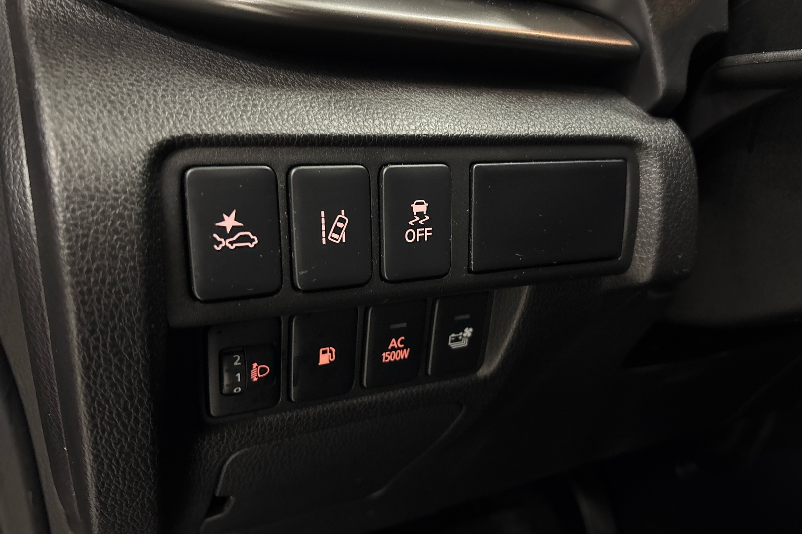 MITSUBISHI Eclipse Cross 2024