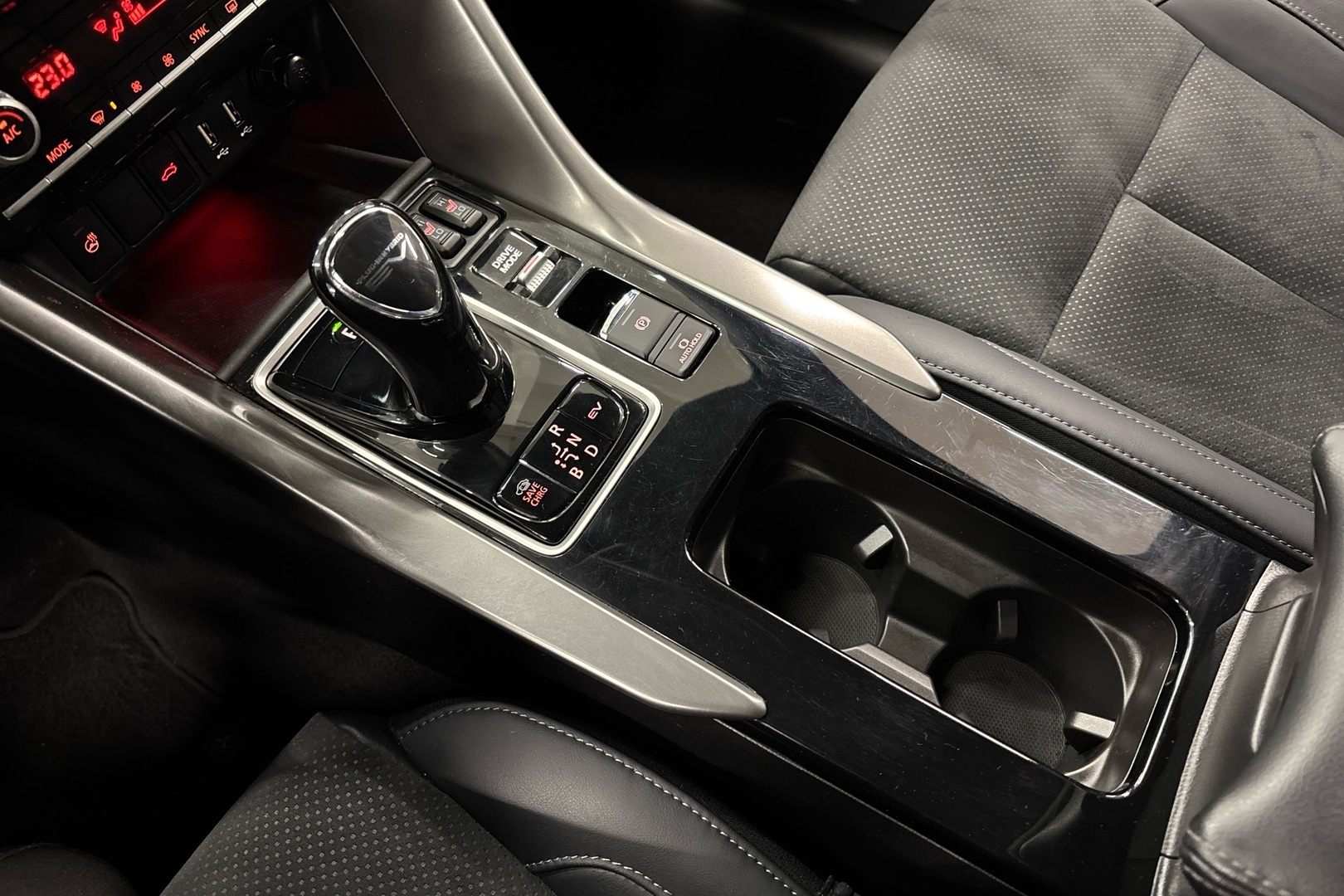 MITSUBISHI Eclipse Cross 2024