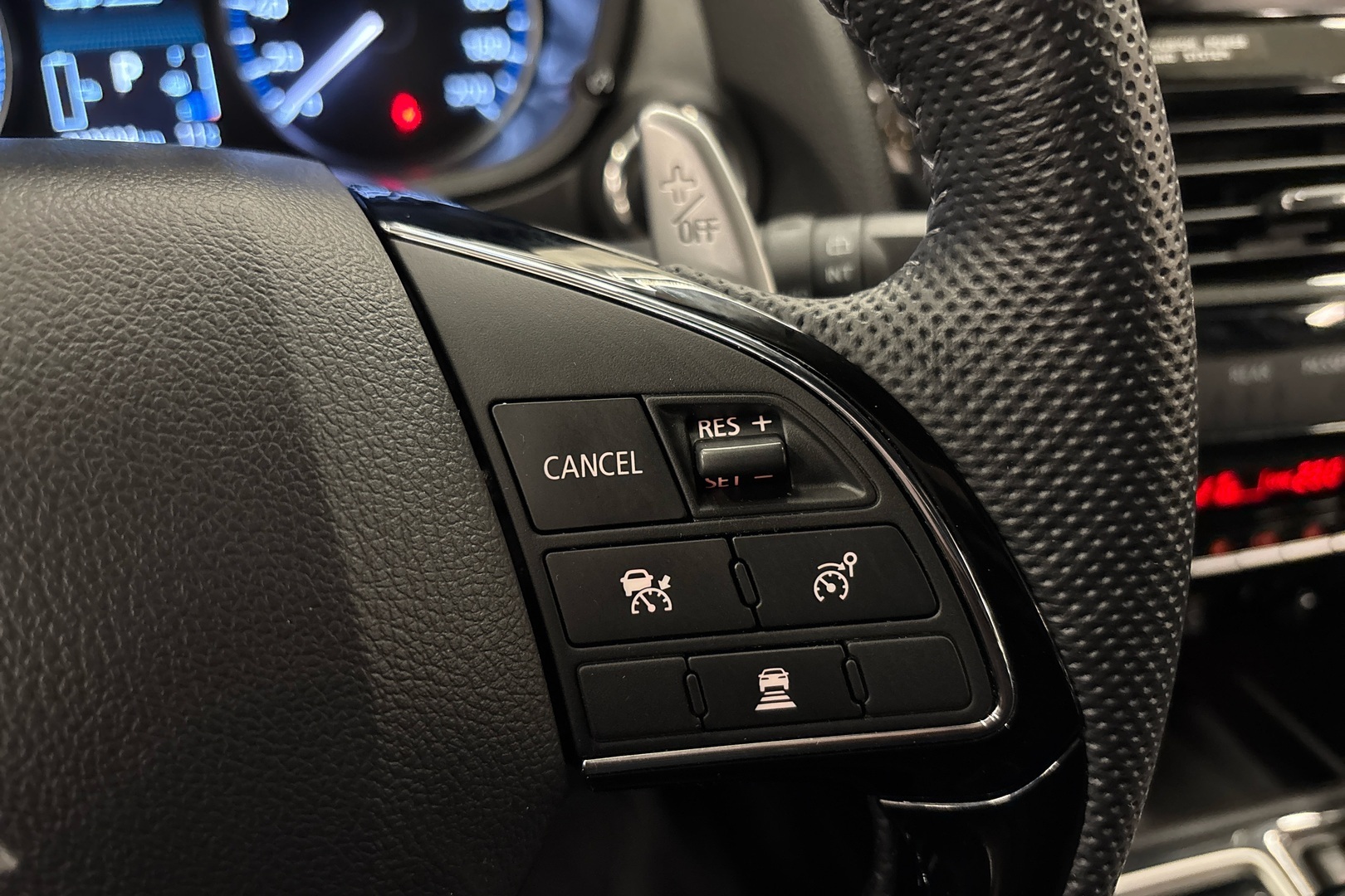 MITSUBISHI Eclipse Cross 2024