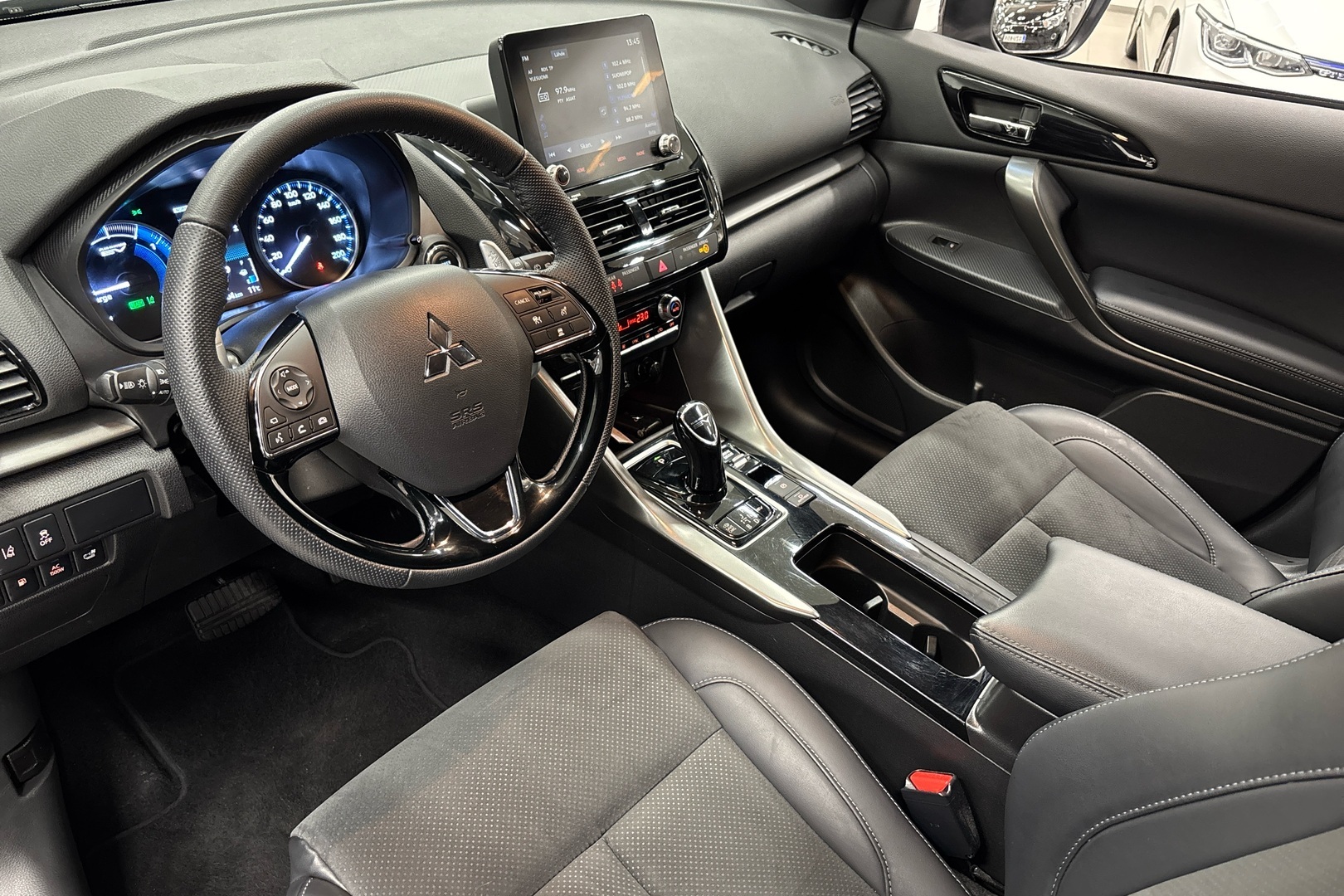 MITSUBISHI Eclipse Cross 2024