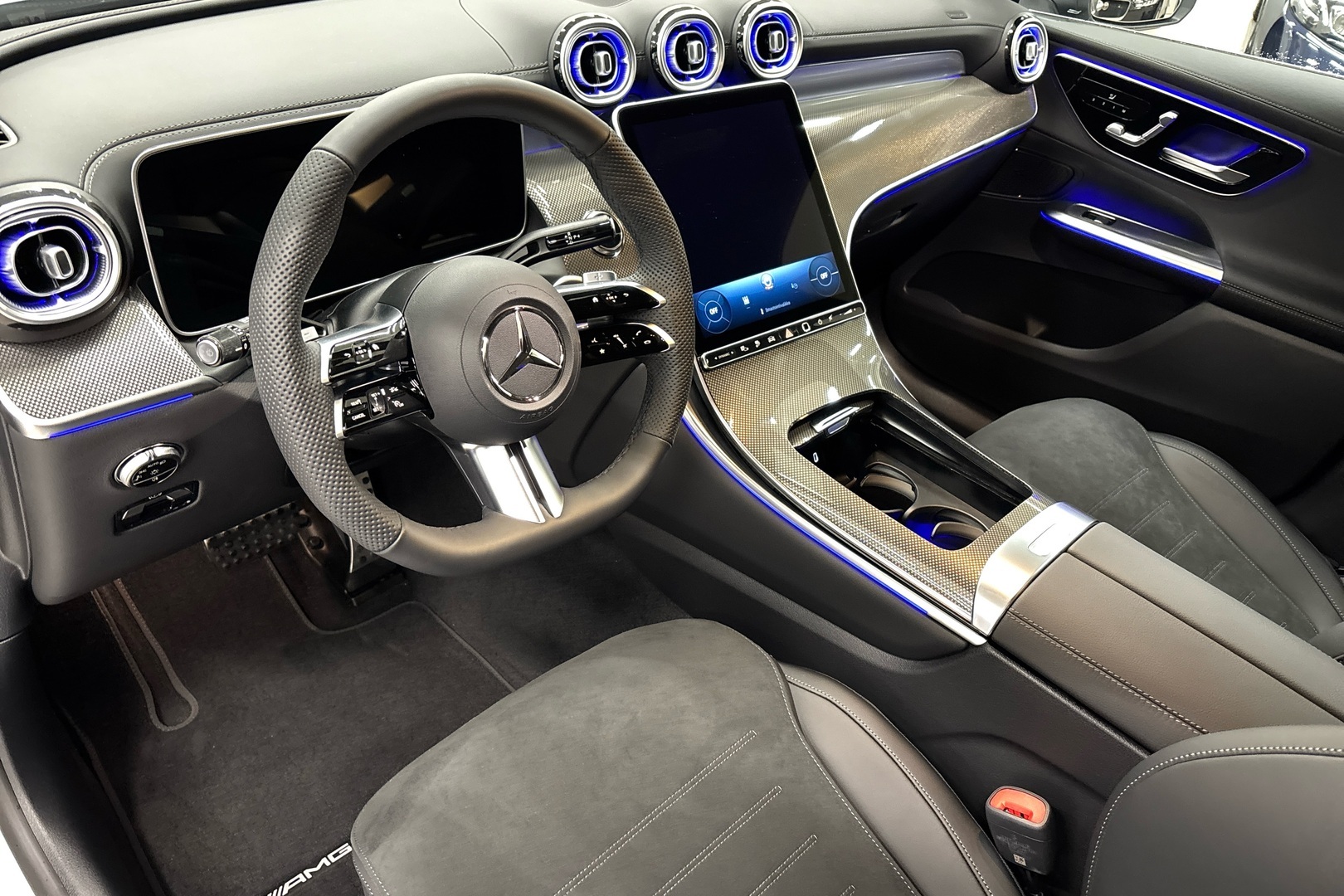 MERCEDES-BENZ GLC 2026