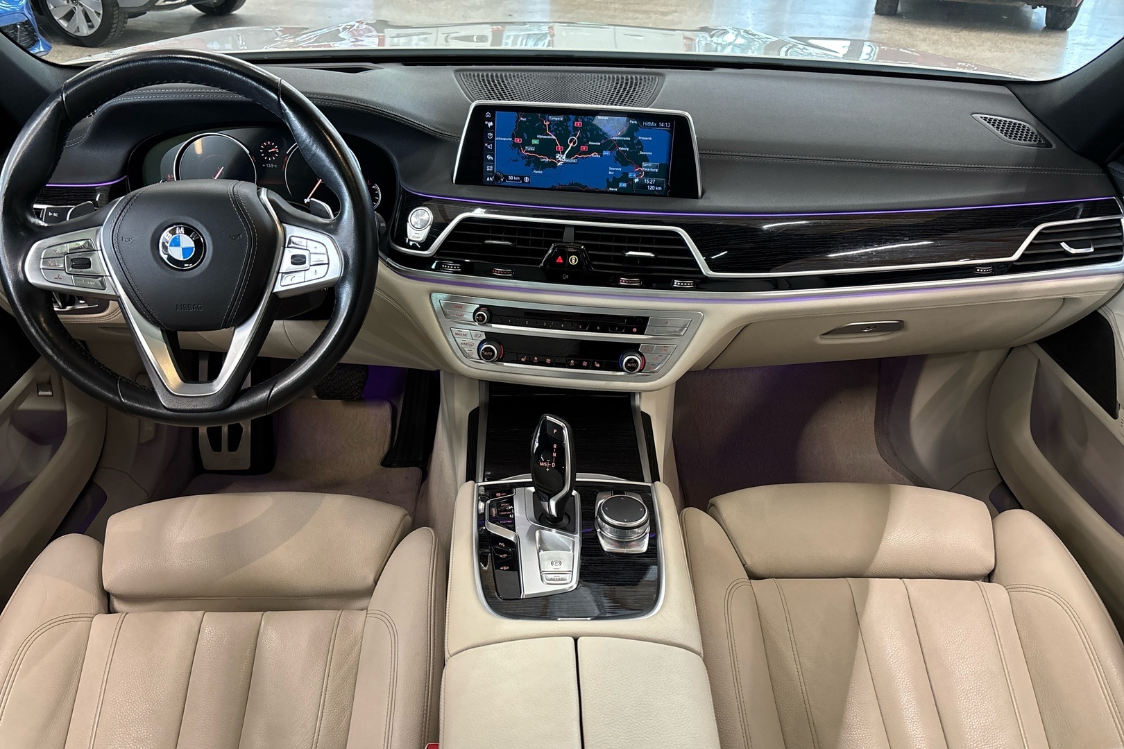 BMW 740 2016