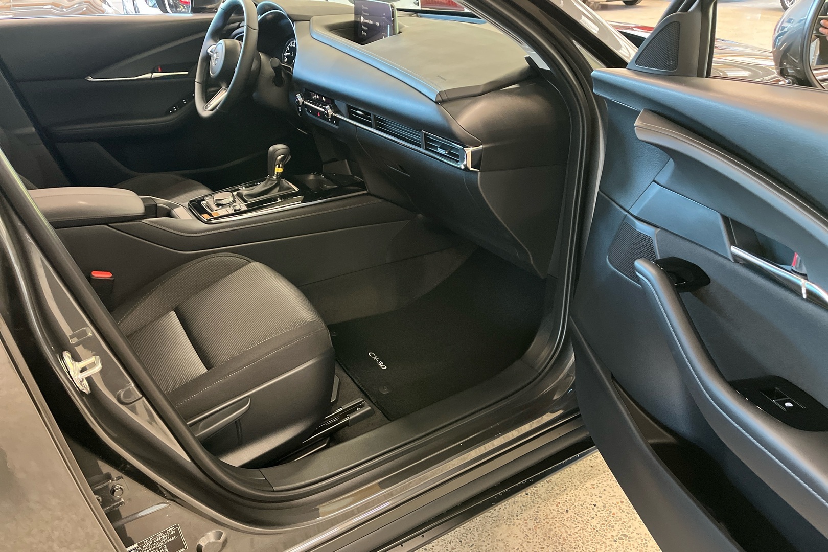 MAZDA CX-30 2026