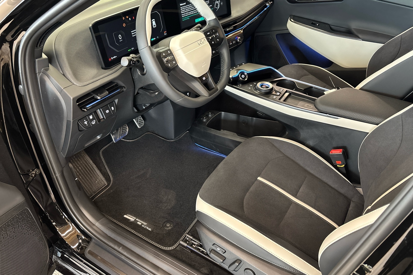 KIA EV6 8