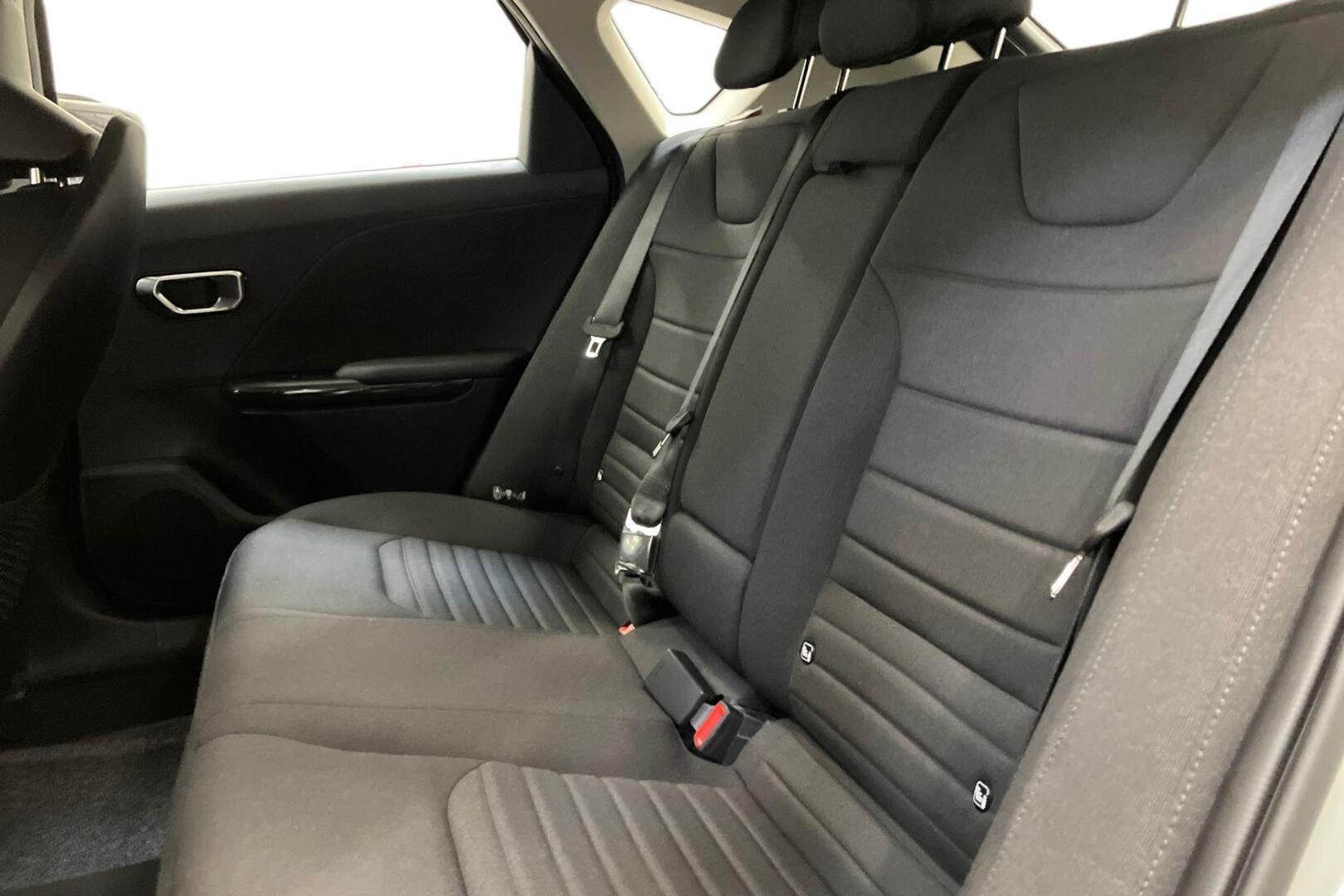 KIA K4 11
