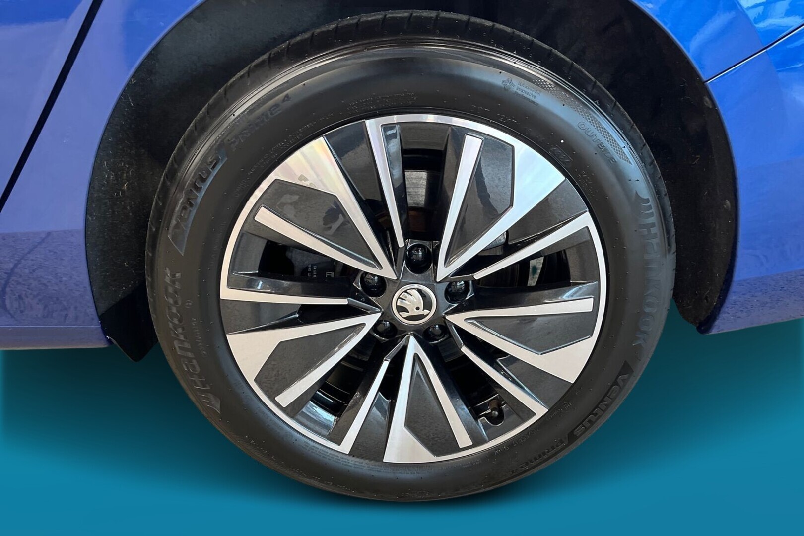 SKODA Superb 13