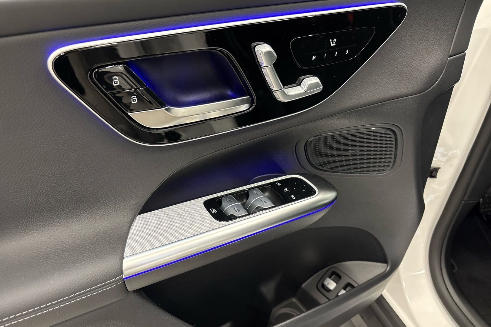 MERCEDES-BENZ GLC 2025