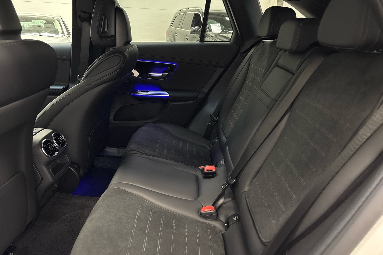 MERCEDES-BENZ GLC 2025