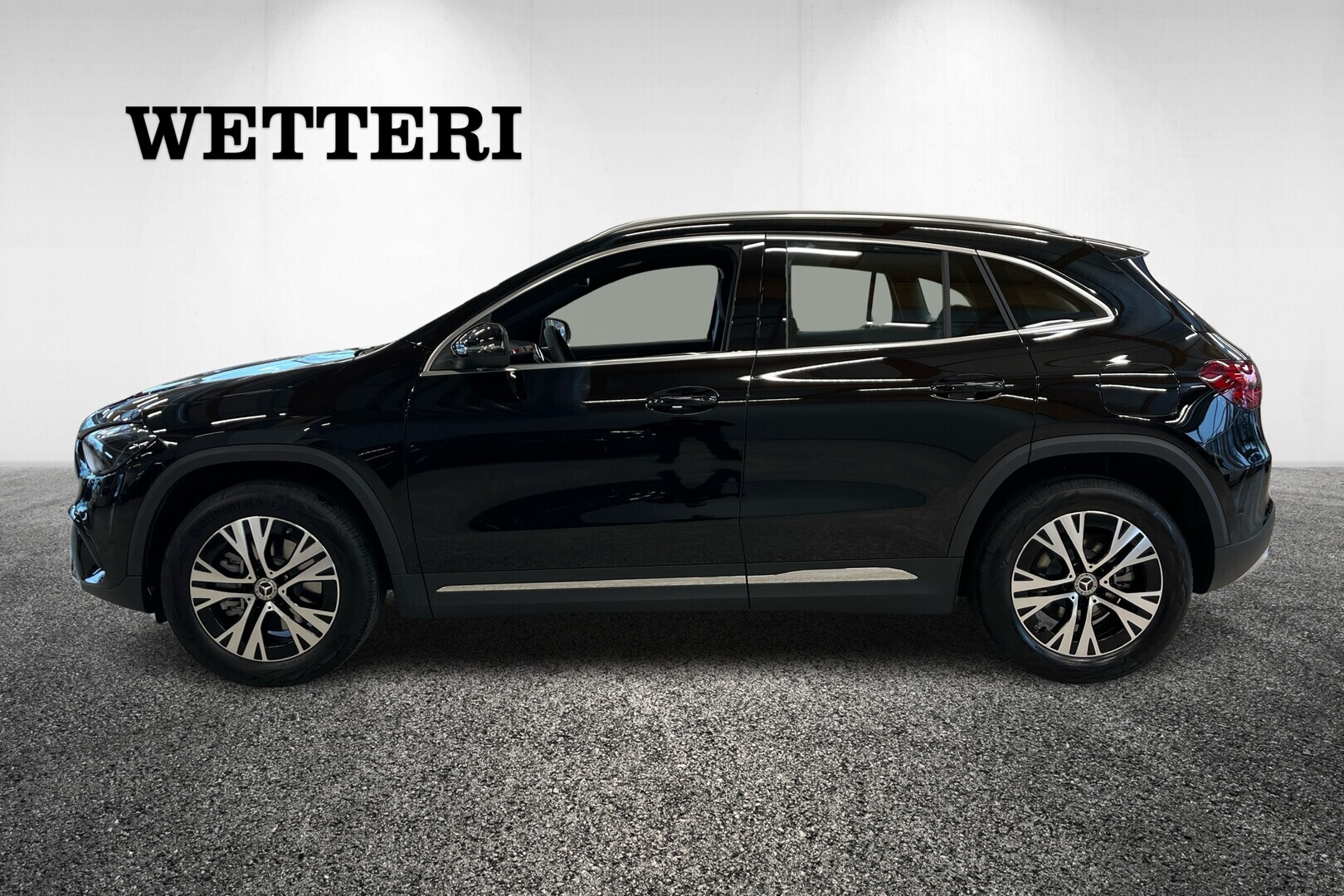 MERCEDES-BENZ GLA 2026