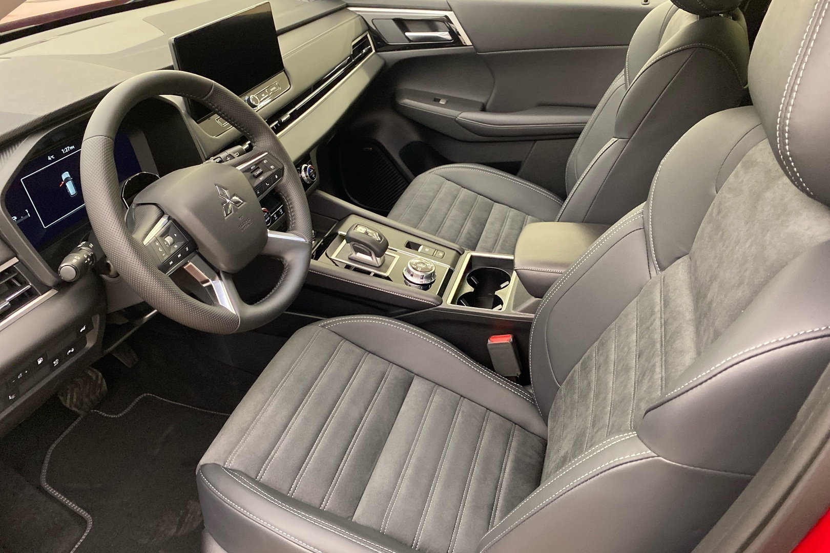 MITSUBISHI Outlander 2026