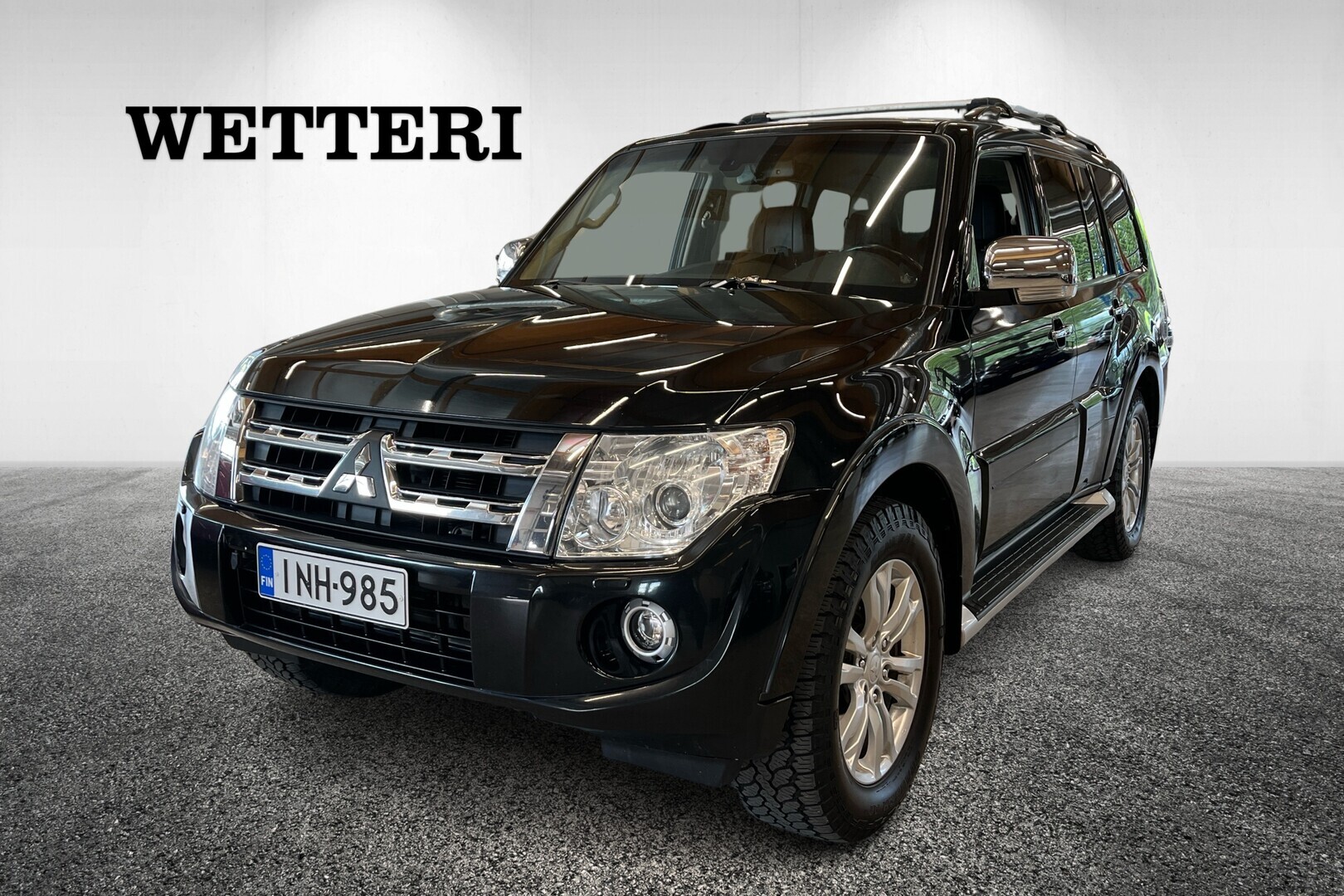 MITSUBISHI Pajero 2015