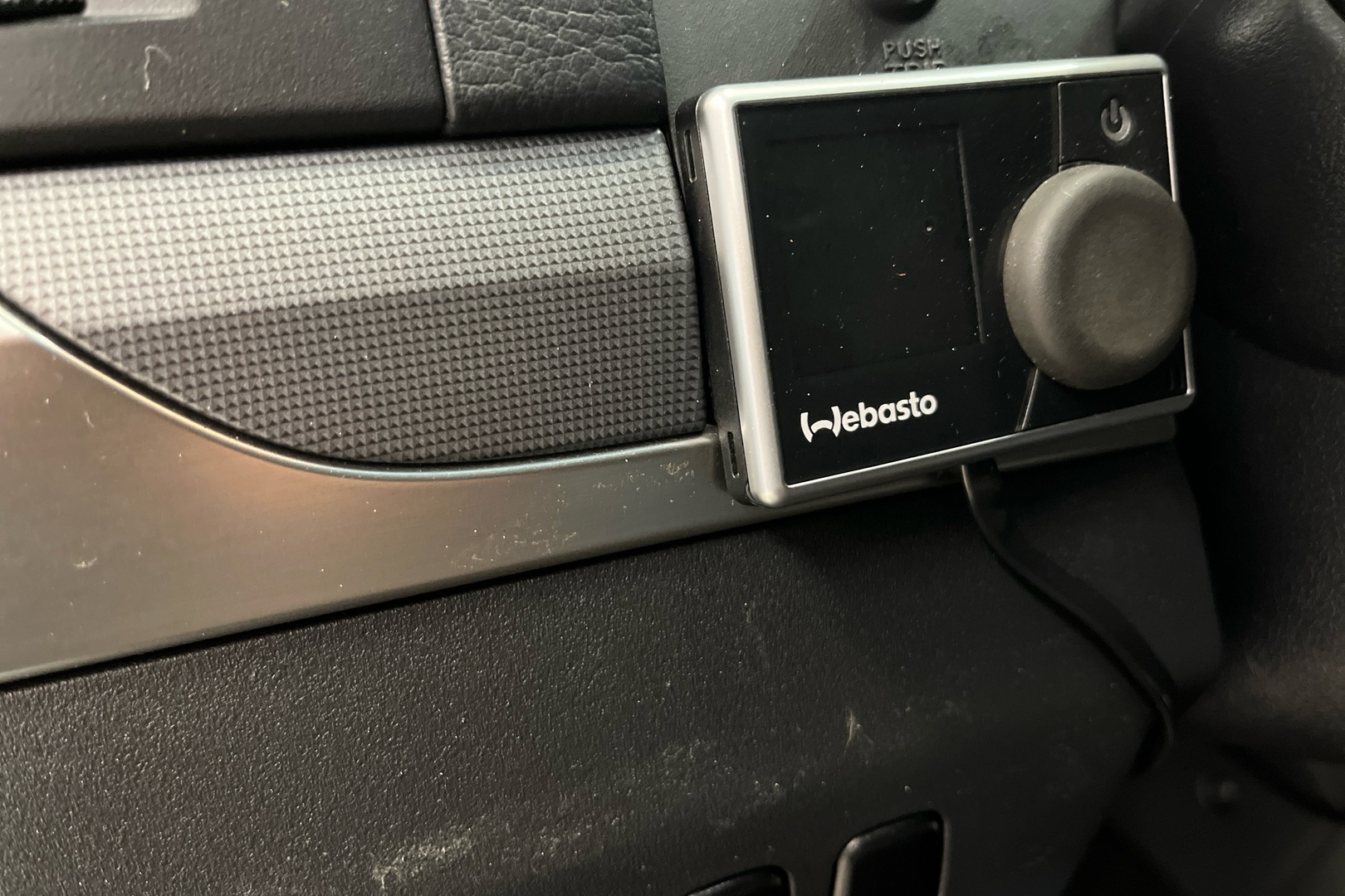 MITSUBISHI Pajero 2015