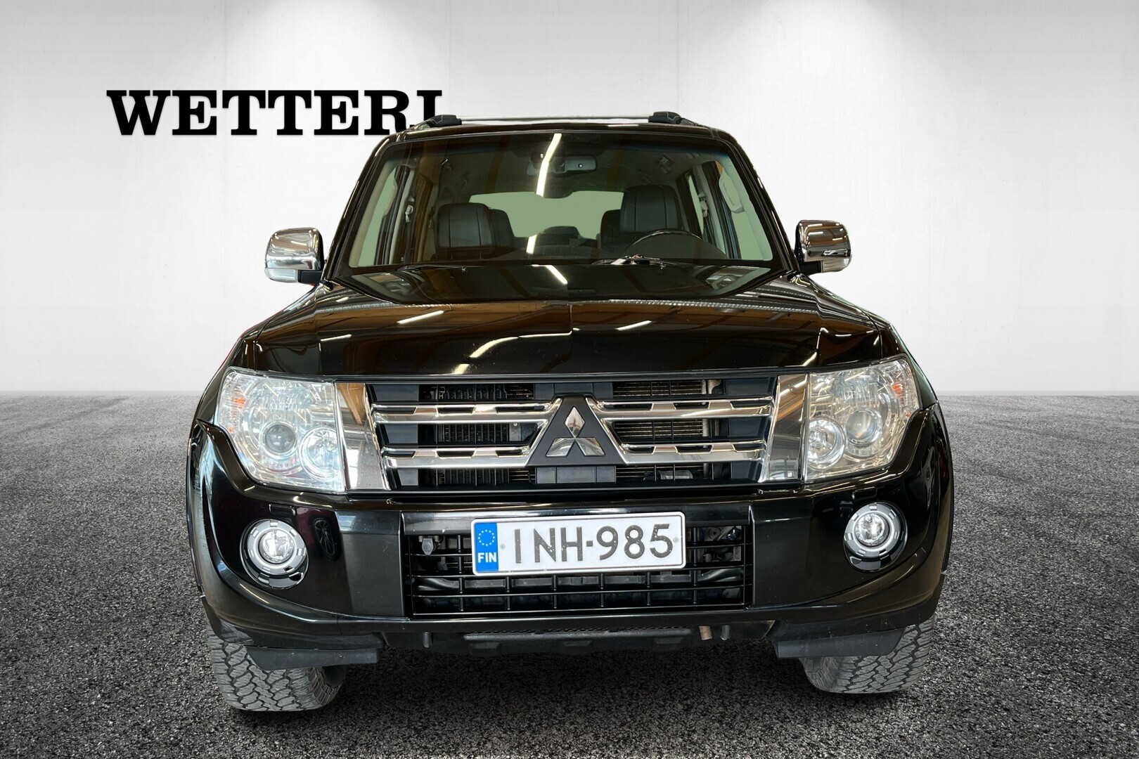 MITSUBISHI Pajero 2015