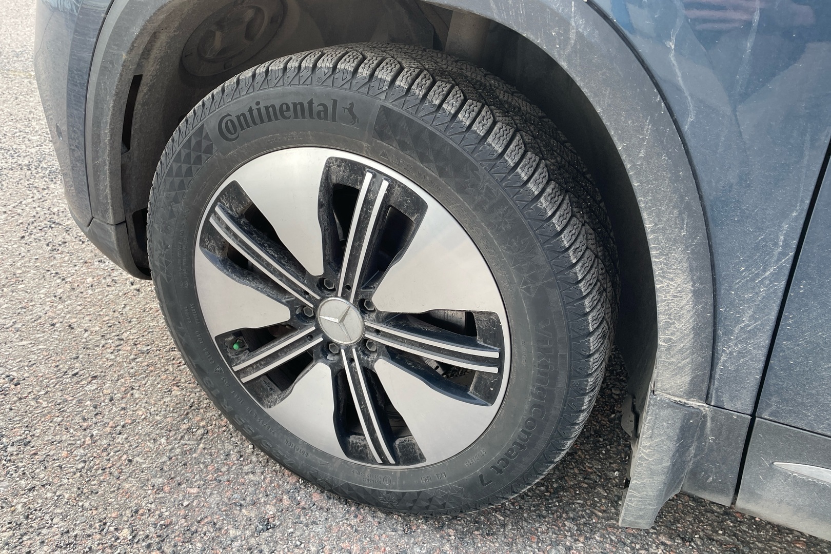 MERCEDES-BENZ EQA 2022