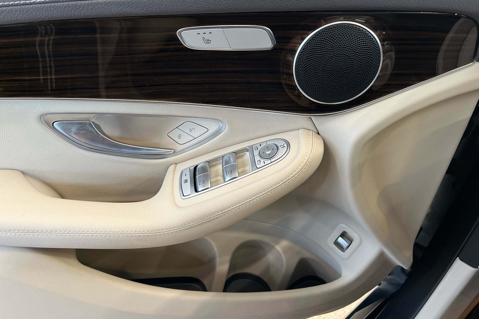 MERCEDES-BENZ GLC 2020